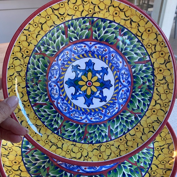 Amazon Basics Melamine Dishes. Placesetting for 4. 12 Pieces Dinner Plate 10.75” - Picture 2 of 6